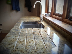 kashmir-gold-granite-worktop-sink-and-drainer-grooves-2.jpg